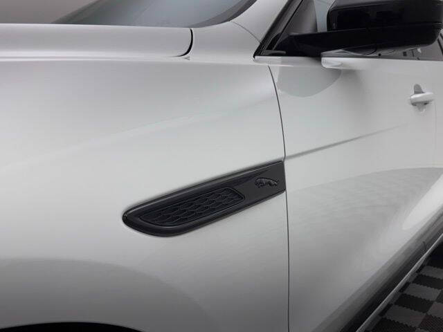 2024 Jaguar F-PACE P250 R-Dynamic S