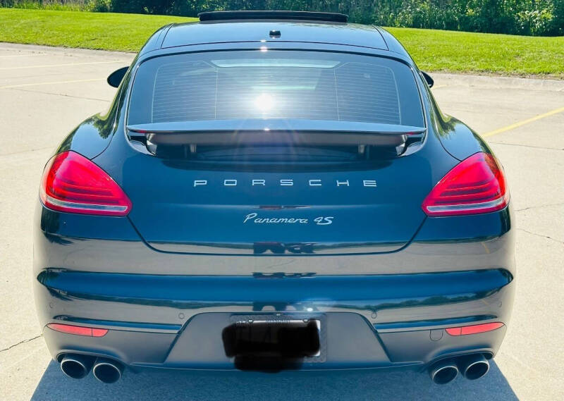 2014 Porsche Panamera 4S