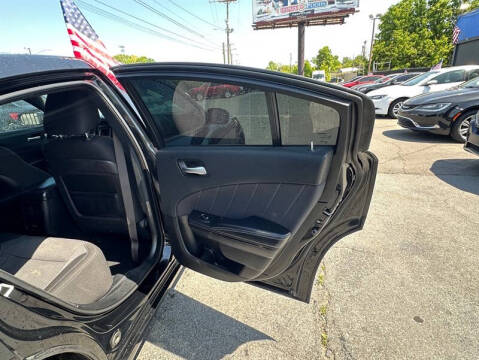 2019 Dodge Charger SXT