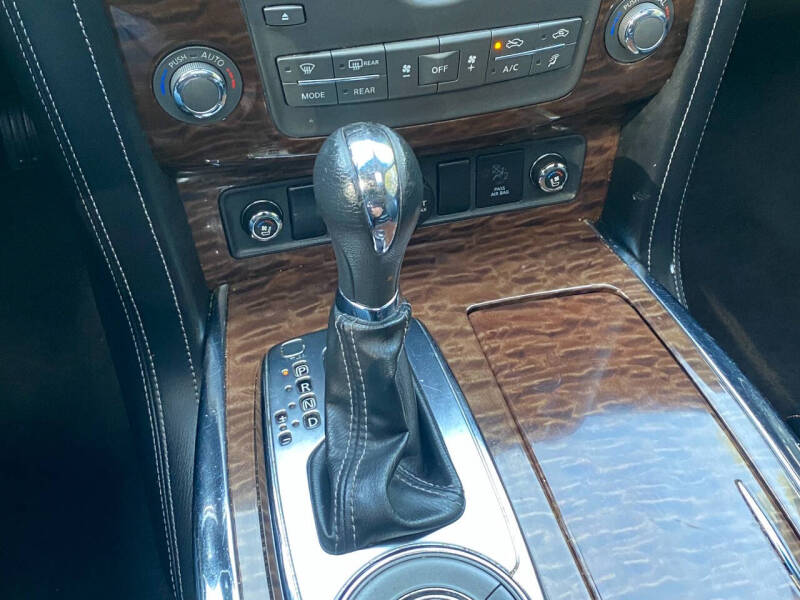2017 Nissan Armada Platinum