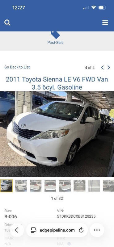 2011 Toyota Sienna LE 7-Passenger Auto Access Seat
