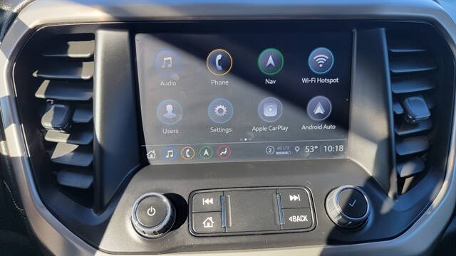 2023 GMC Acadia Denali