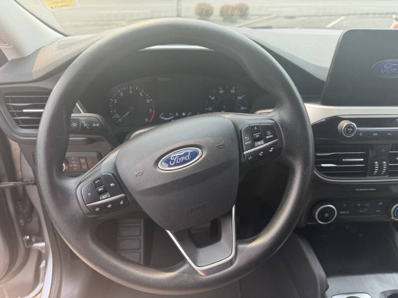 2021 Ford Escape SE