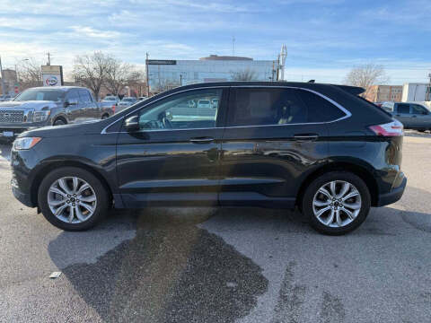 2024 Ford Edge Titanium