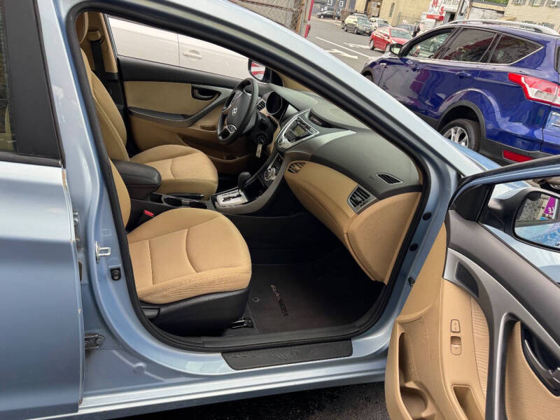 2012 Hyundai Elantra GLS