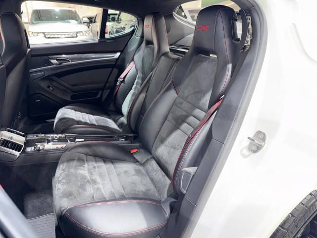 2015 Porsche Panamera GTS