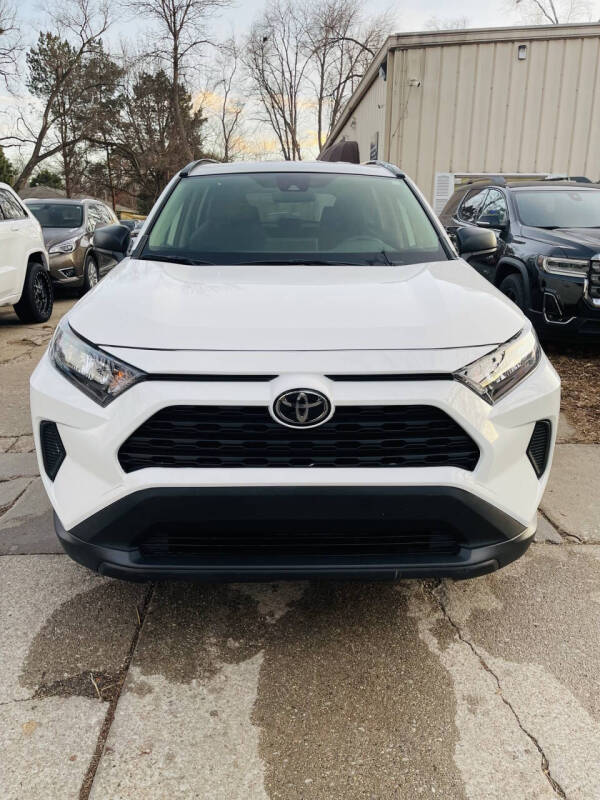 2019 Toyota RAV4 LE