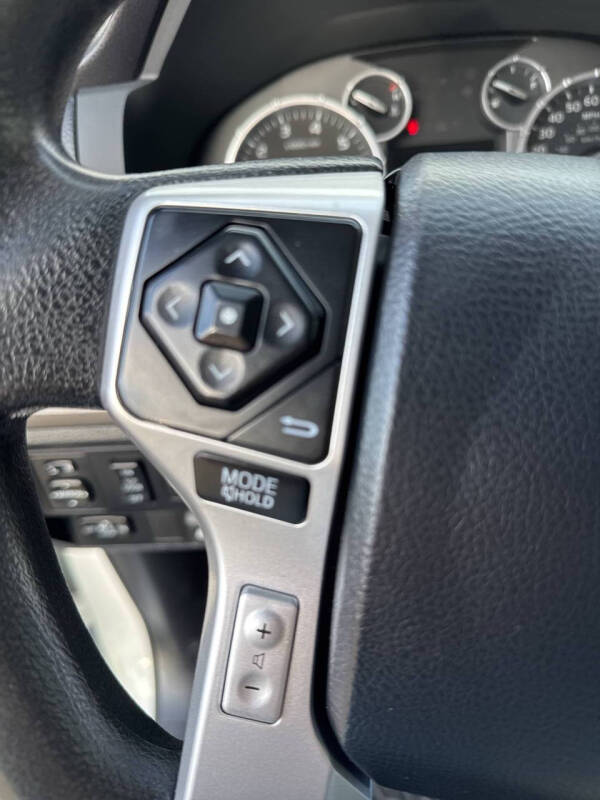 2016 Toyota Tundra SR5