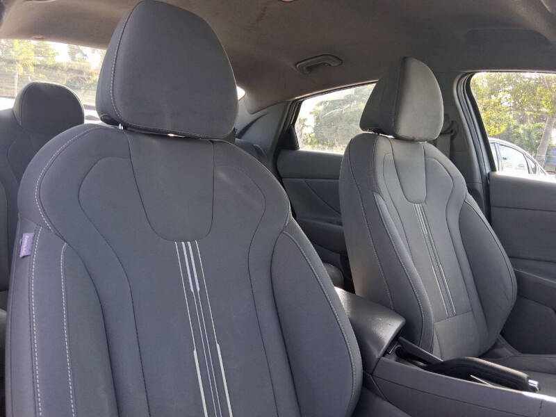 2021 Hyundai Elantra Limited