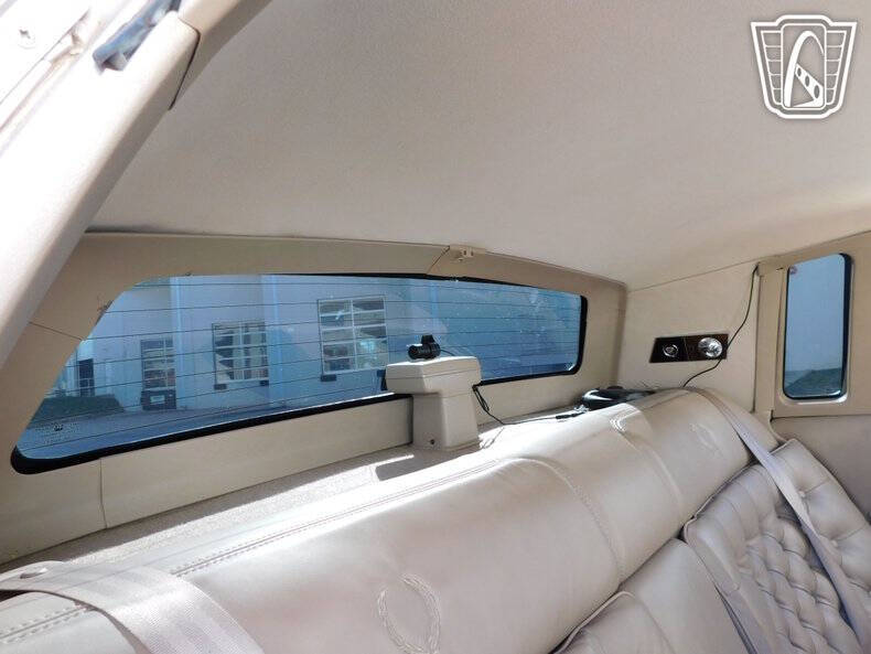 1991 Cadillac Brougham