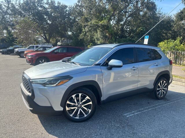 2022 Toyota Corolla Cross XLE