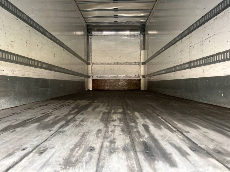 2020 Freightliner M2 106