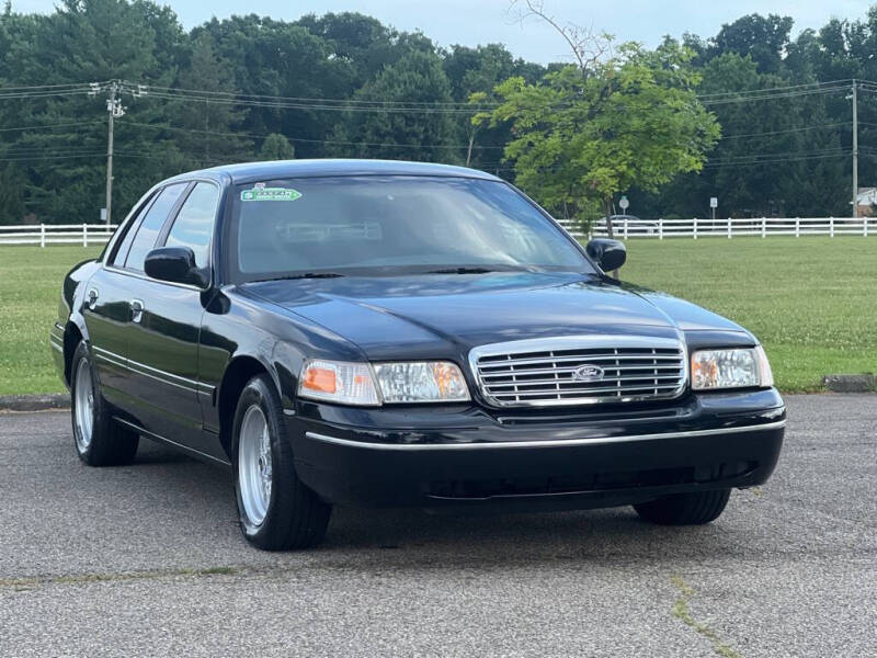 2002 Ford Crown Victoria LX