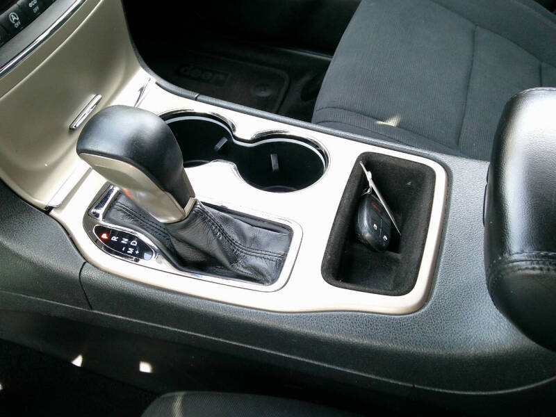 2017 Jeep Grand Cherokee Laredo E