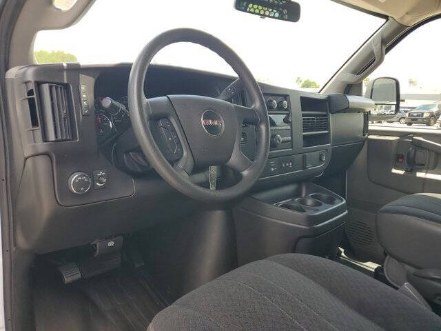 2023 GMC Savana 2500