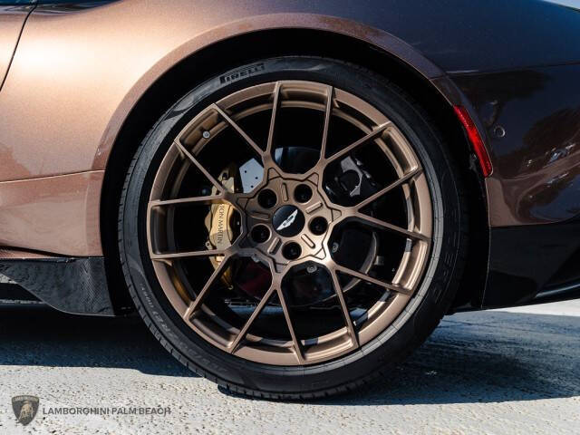 2025 Aston Martin Vanquish