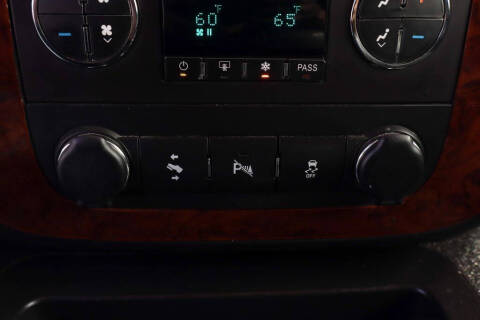 2013 Chevrolet Suburban LT 2500