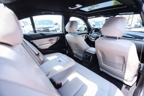 2017 BMW 3 Series 330i xDrive