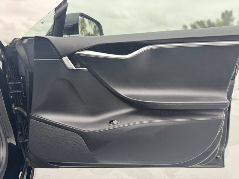 2013 Tesla Model S