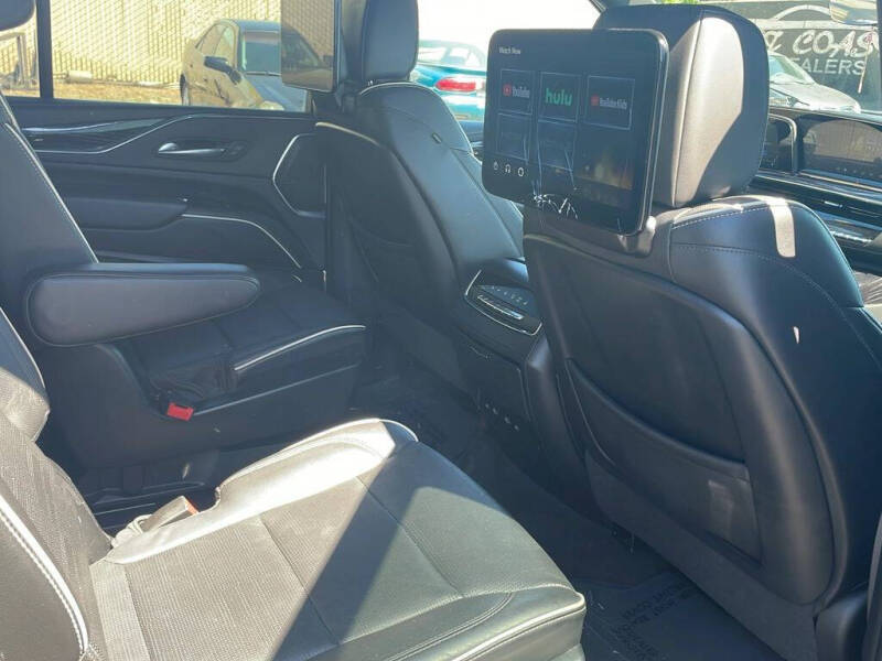 2023 Cadillac Escalade Sport