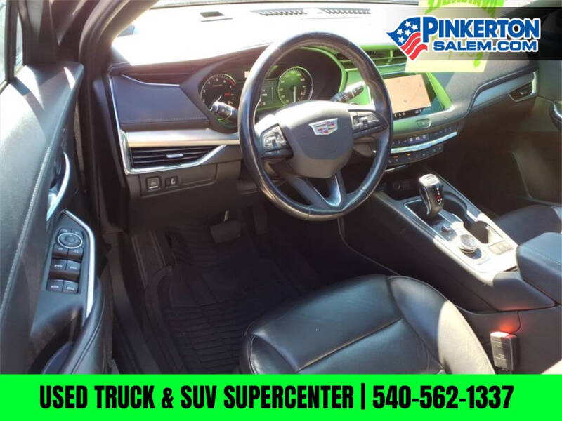 2019 Cadillac XT4 Premium Luxury