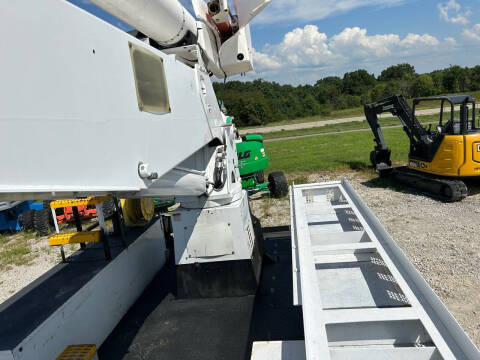 2012 International 7300 Bucket Truck 4WD