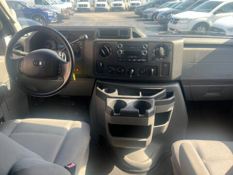 2013 Ford E-Series E-150