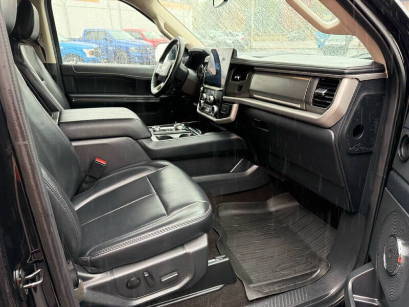 2023 Ford Expedition XLT