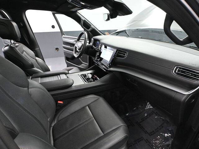 2023 Jeep Wagoneer L Series II