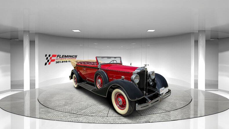 1934 Packard Eight convertible sedan