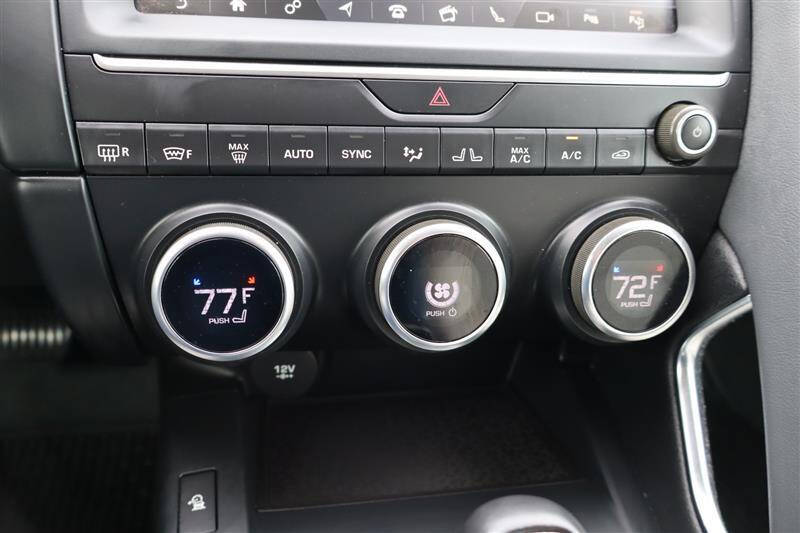 2019 Jaguar E-PACE P250 SE