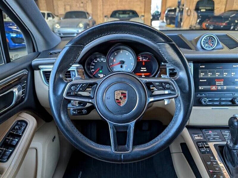 2017 Porsche Macan S