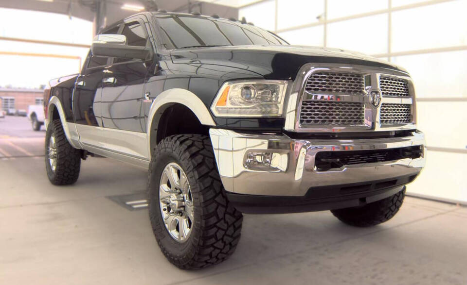 2014 RAM 2500 Laramie 4X4 Crew Cab SWB's photo