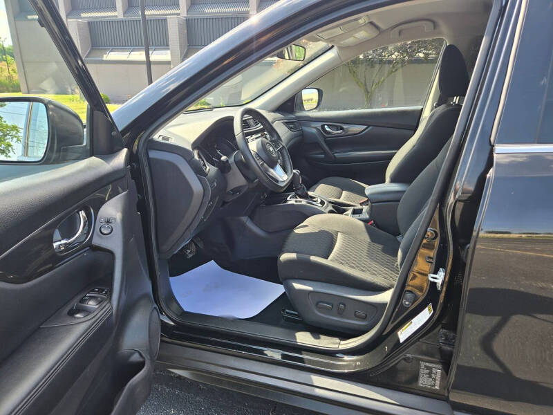 2020 Nissan Rogue SV