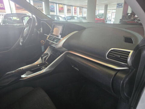 2020 Mitsubishi Eclipse Cross ES