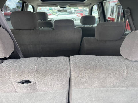 2002 Toyota Sequoia SR5