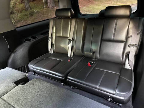 2012 Chevrolet Suburban Fleet 2500