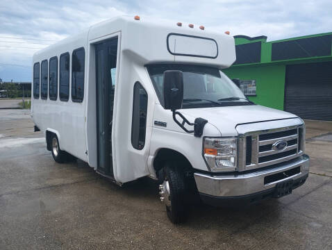 2017 Ford E-Series E-350 SD