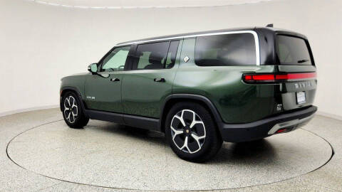 2024 Rivian R1S Adventure