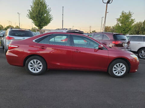 2017 Toyota Camry LE