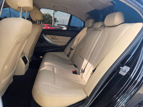 2018 BMW 3 Series 320i