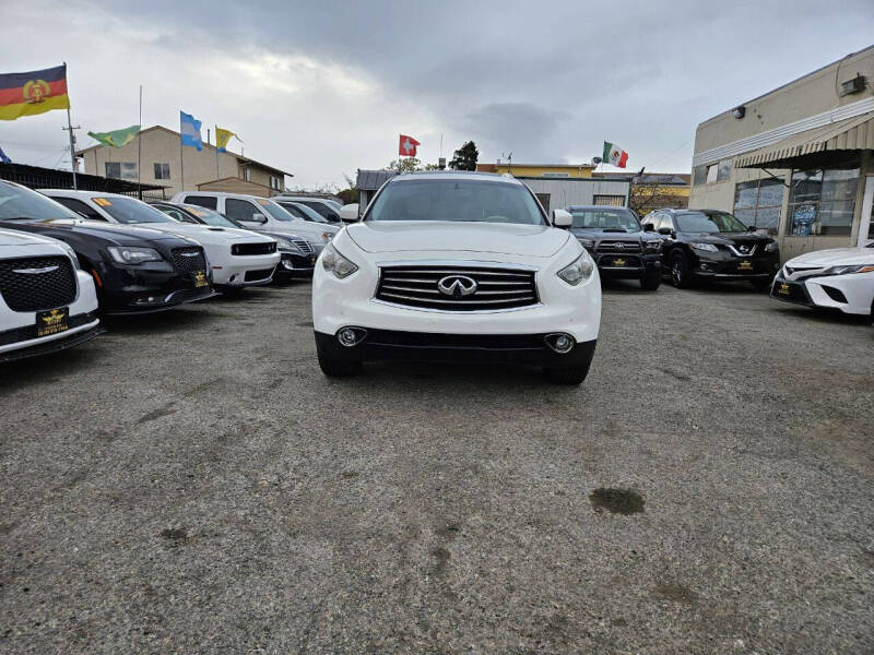 2012 Infiniti FX35