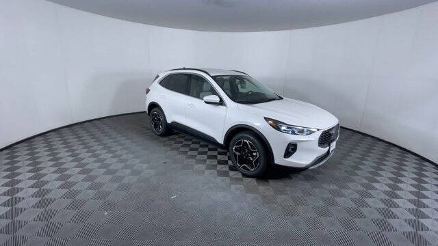 2026 Ford Escape Hybrid Platinum