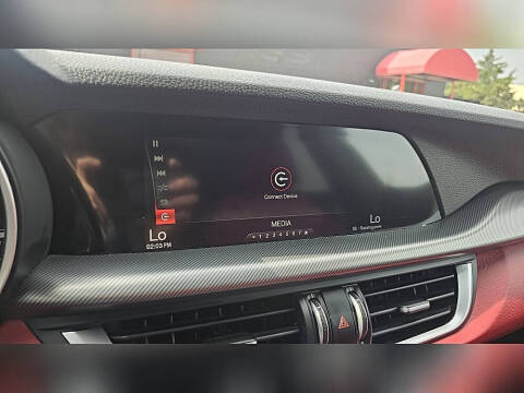 2019 Alfa Romeo Stelvio Ti Sport