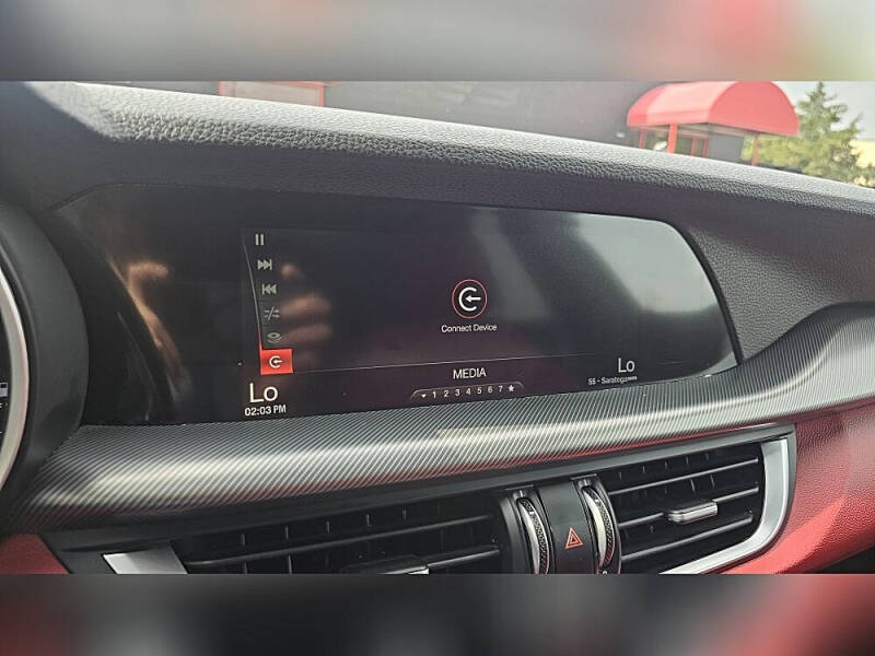 2019 Alfa Romeo Stelvio Ti Sport