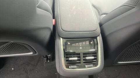 2026 Volvo XC90 B5 Core