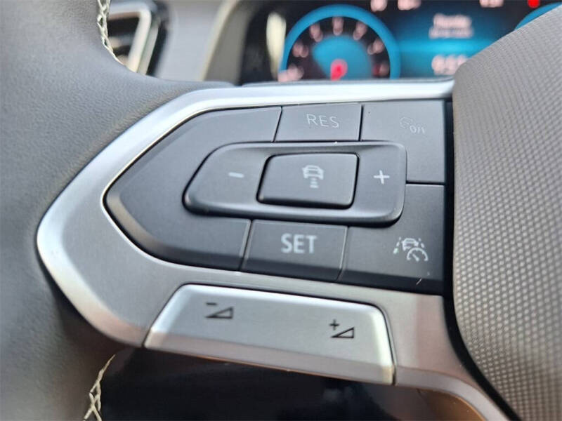 2026 Volkswagen Atlas Cross Sport SE