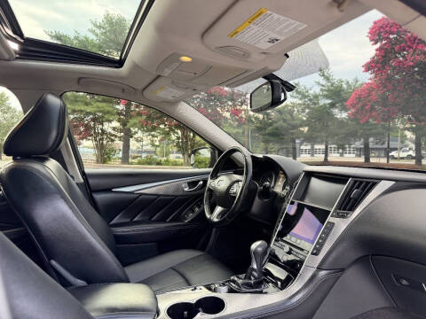 2015 Infiniti Q50