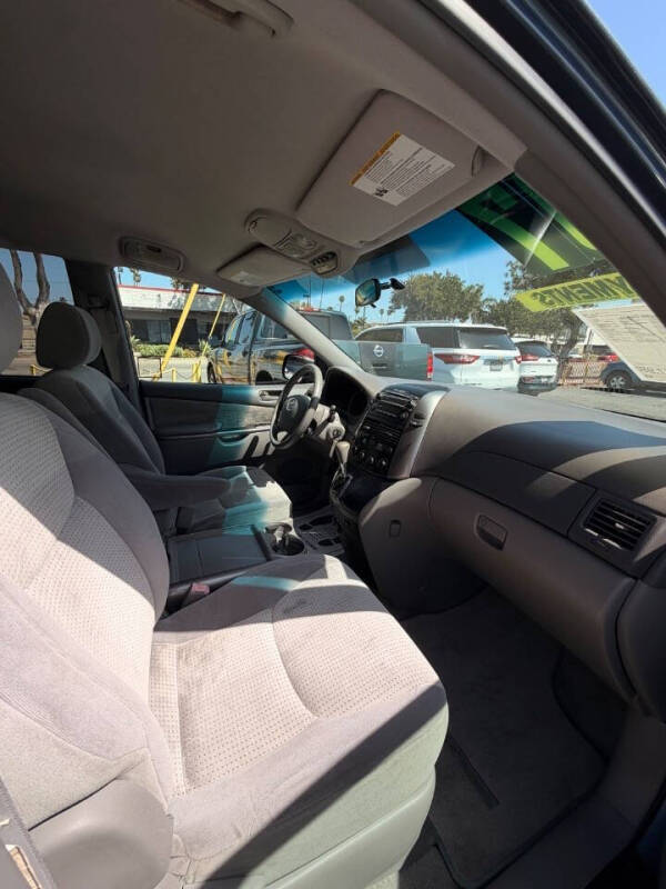 2007 Toyota Sienna CE 7-Passenger