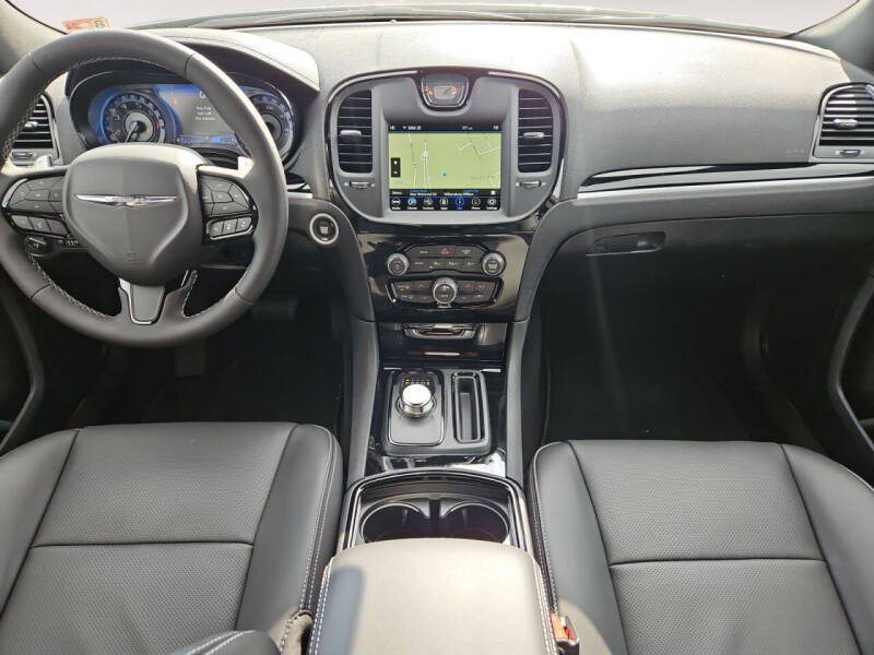 2023 Chrysler 300 S V6